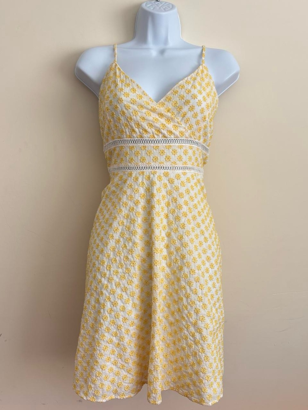 Trixxi Women's Embroidered Yellow & White Floral Fit & Flare Mini Dress Lined XL